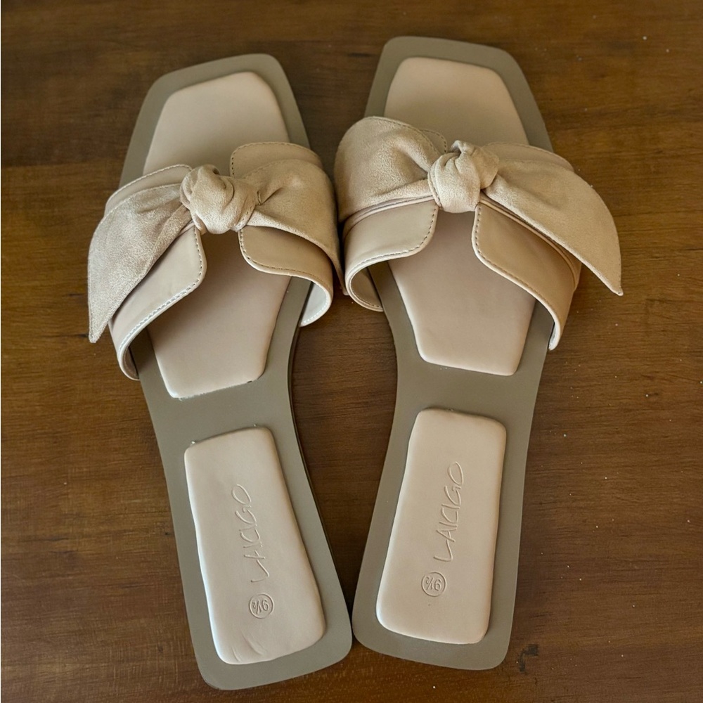 Women's Tan Slide Sandals